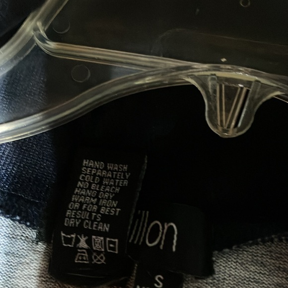 Unique and beautiful tunic/dress. Size small. Cowel neck. Papillon brand. - Picture 5 of 6